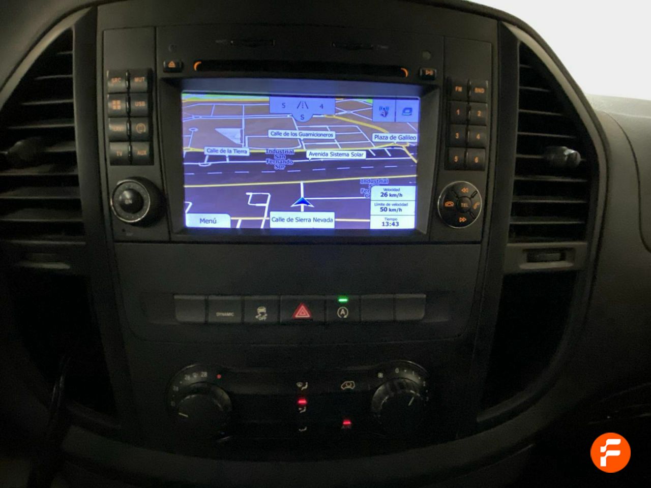 Foto Mercedes-Benz Vito 16