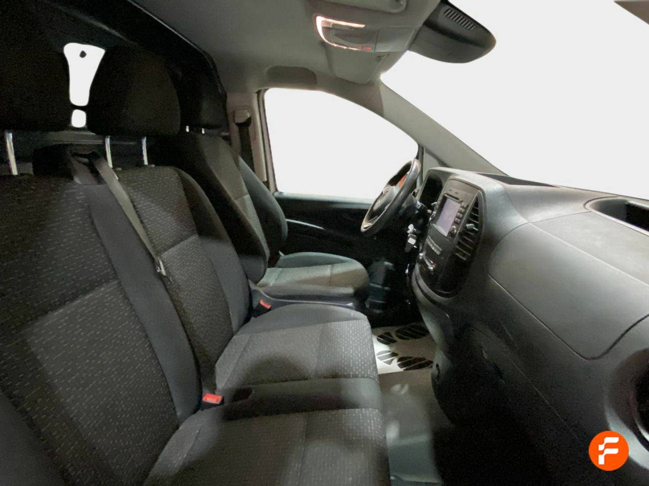 Foto Mercedes-Benz Vito 17