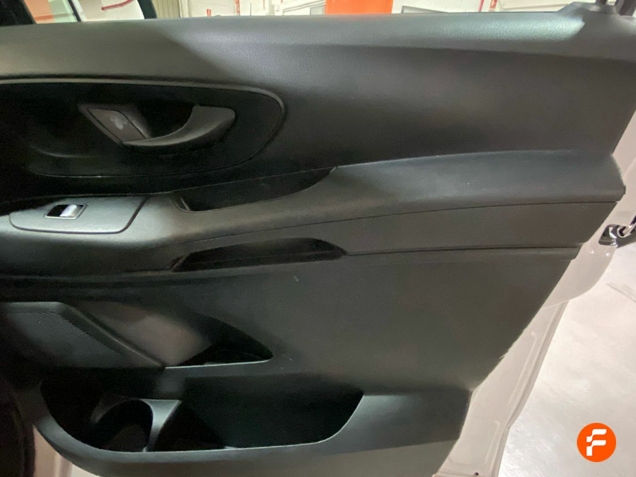 Foto Mercedes-Benz Vito 18