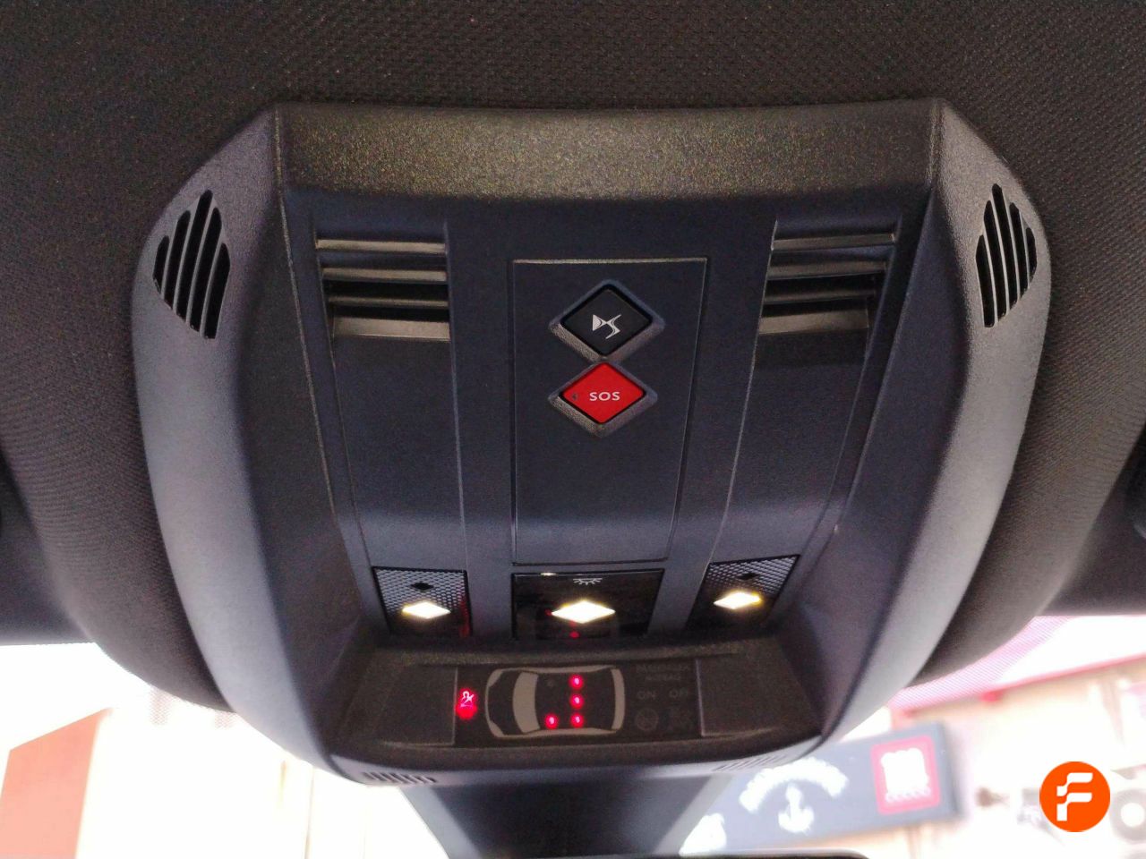 Foto DS Automobiles DS 7 26