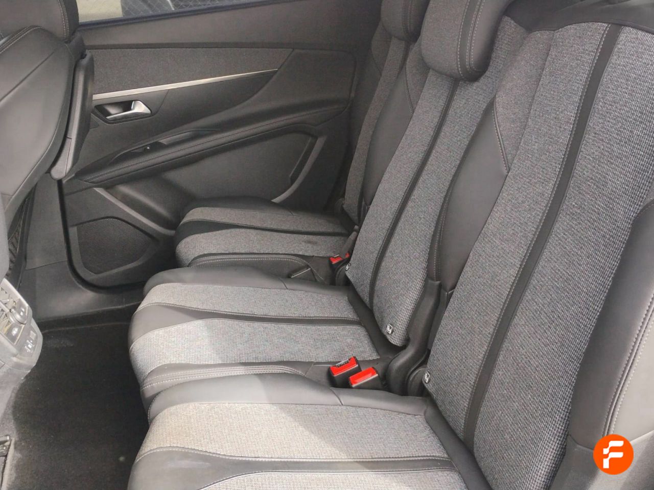 Foto Peugeot 5008 15