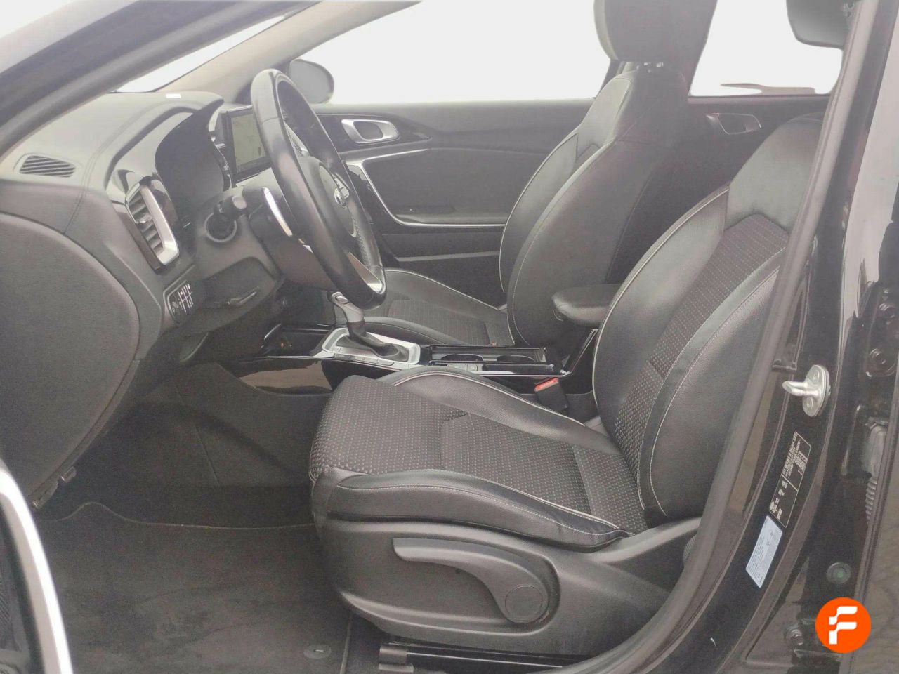 Foto Kia XCeed 11