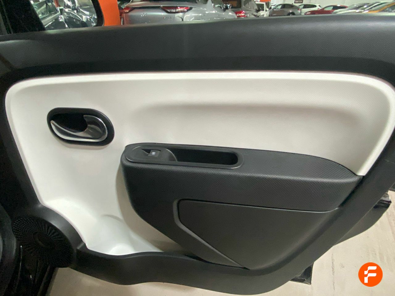 Foto Renault Twingo 18
