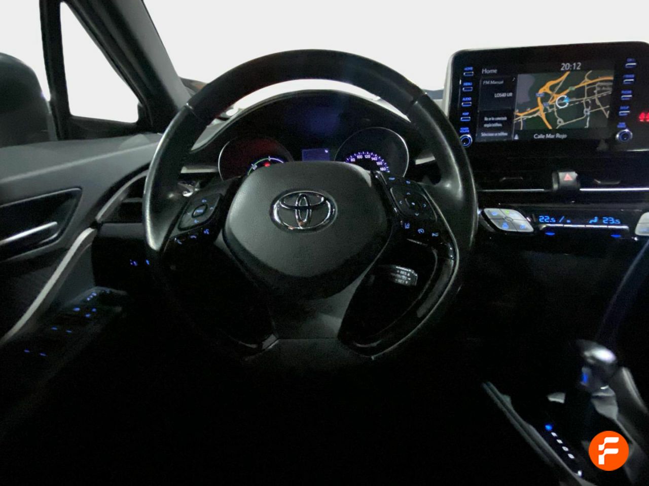 Foto Toyota C-HR 11