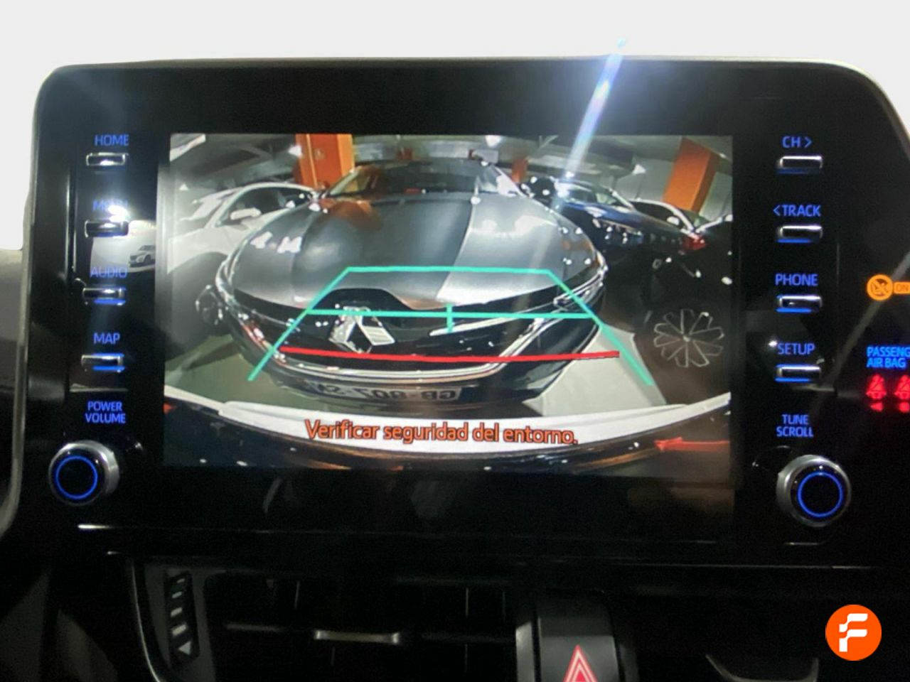 Foto Toyota C-HR 13