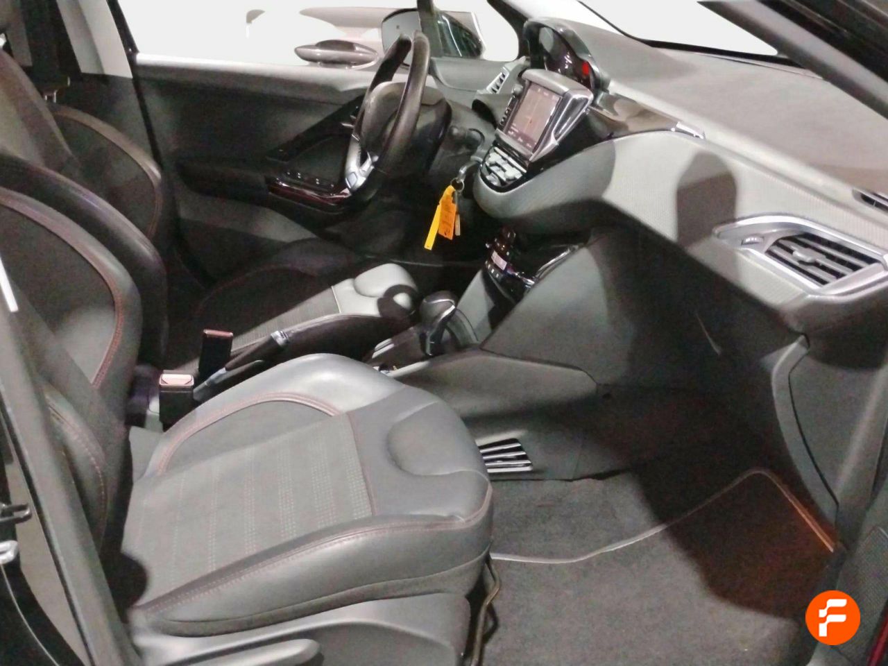 Foto Peugeot 208 12