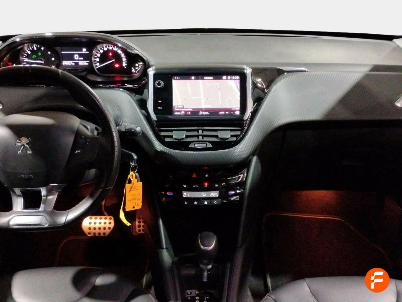 Foto Peugeot 208 14