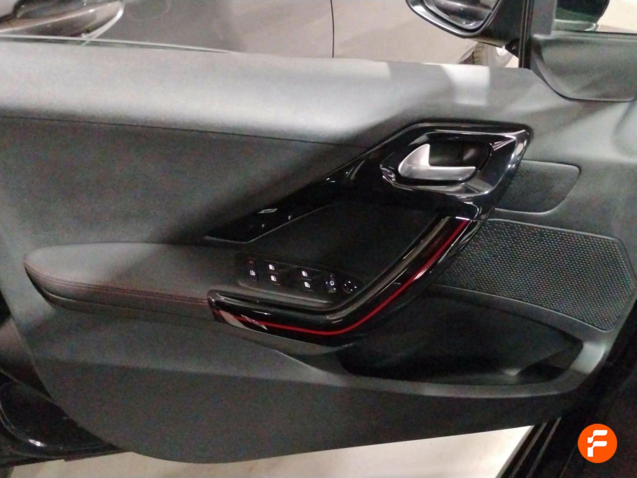 Foto Peugeot 208 25