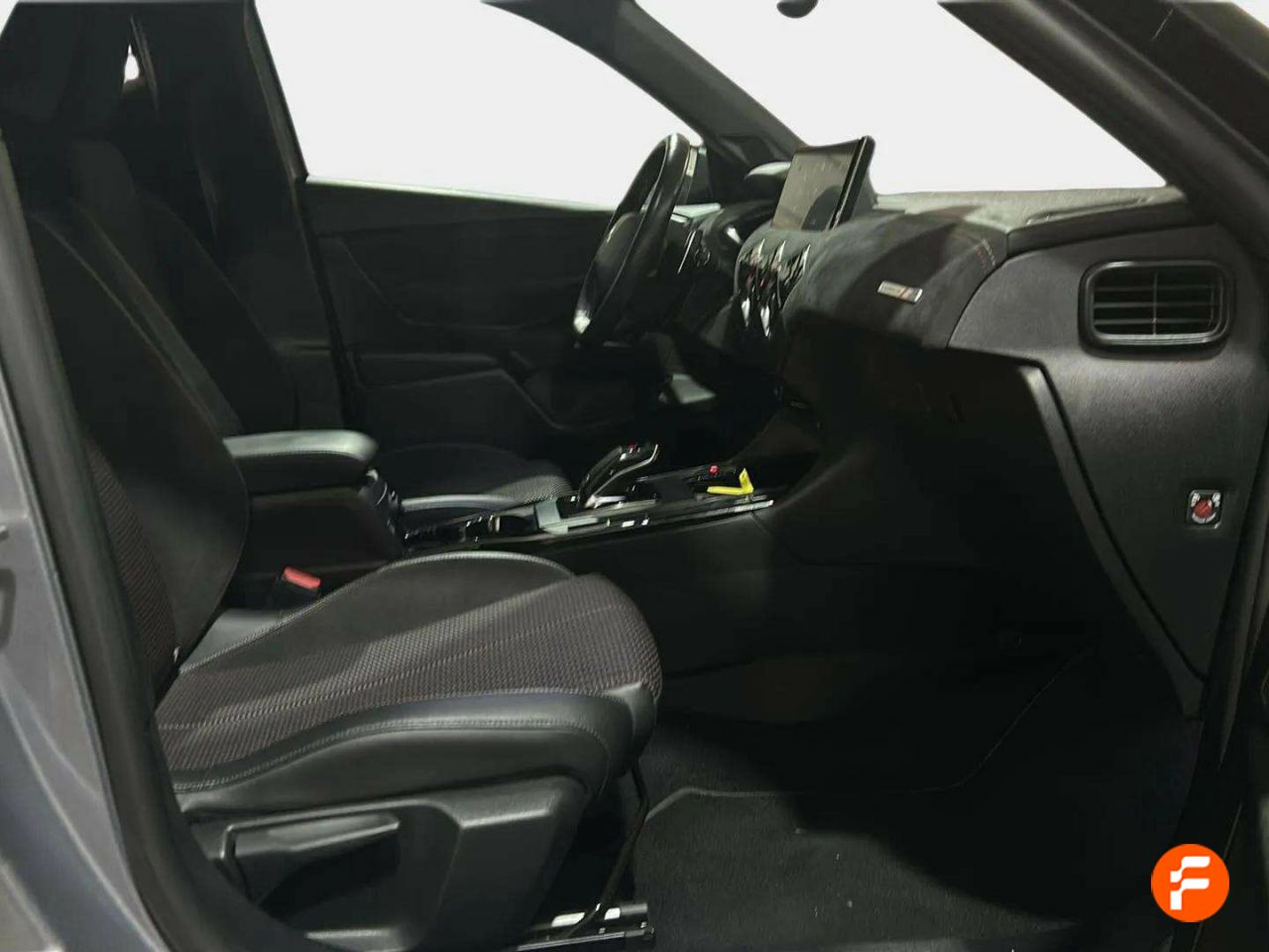 Foto DS Automobiles DS 3 12
