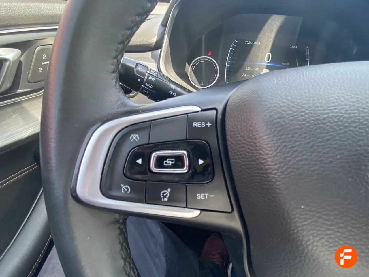 Foto DR Automobiles DR5 15