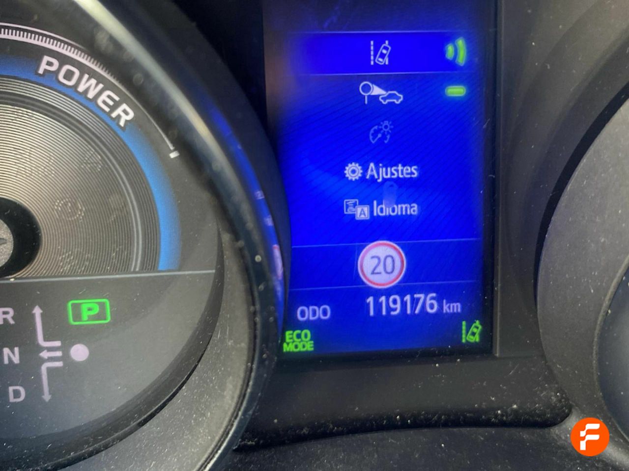 Foto Toyota Auris 12