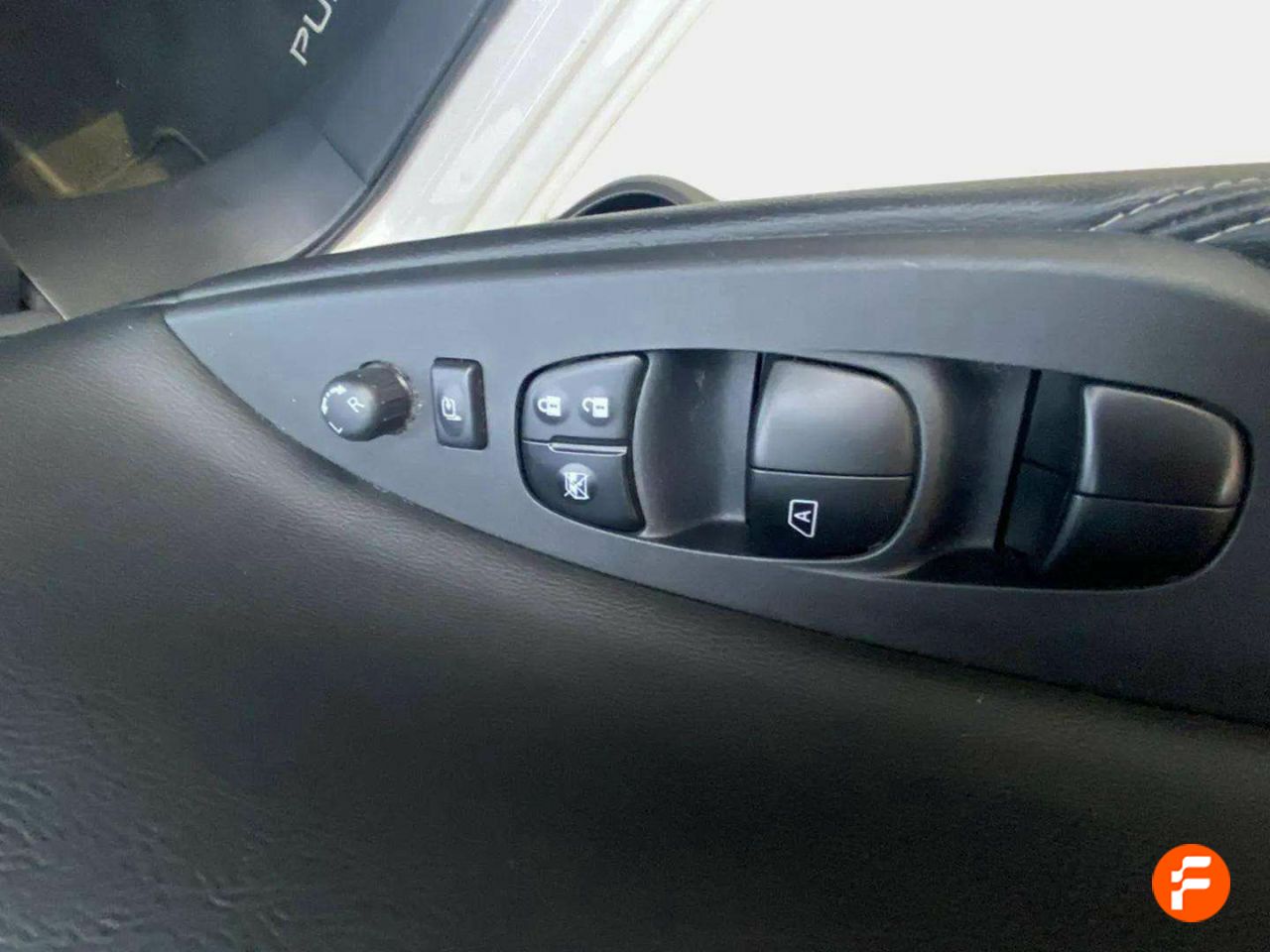 Foto Nissan Pulsar 16