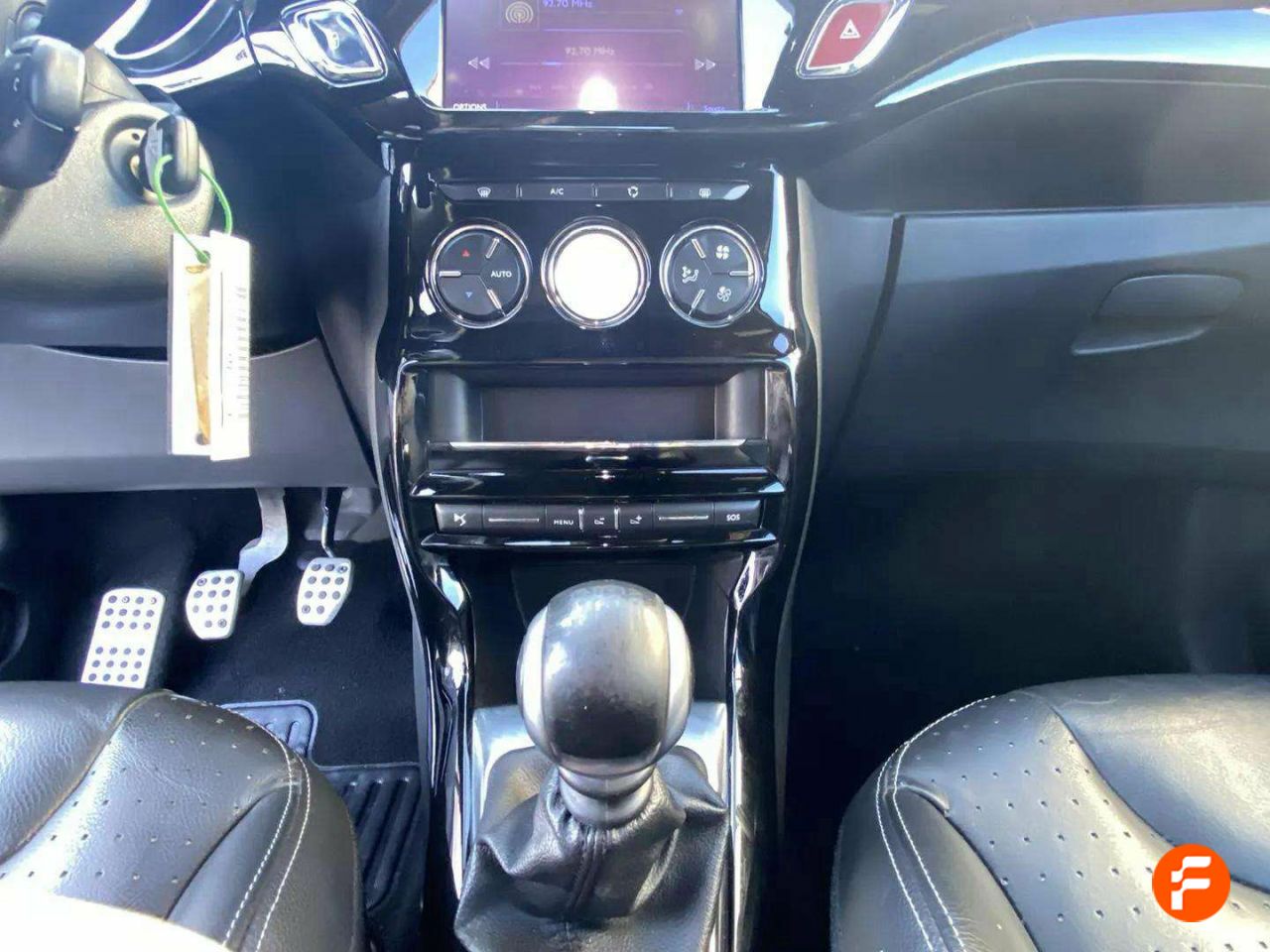 Foto DS Automobiles DS 3 18