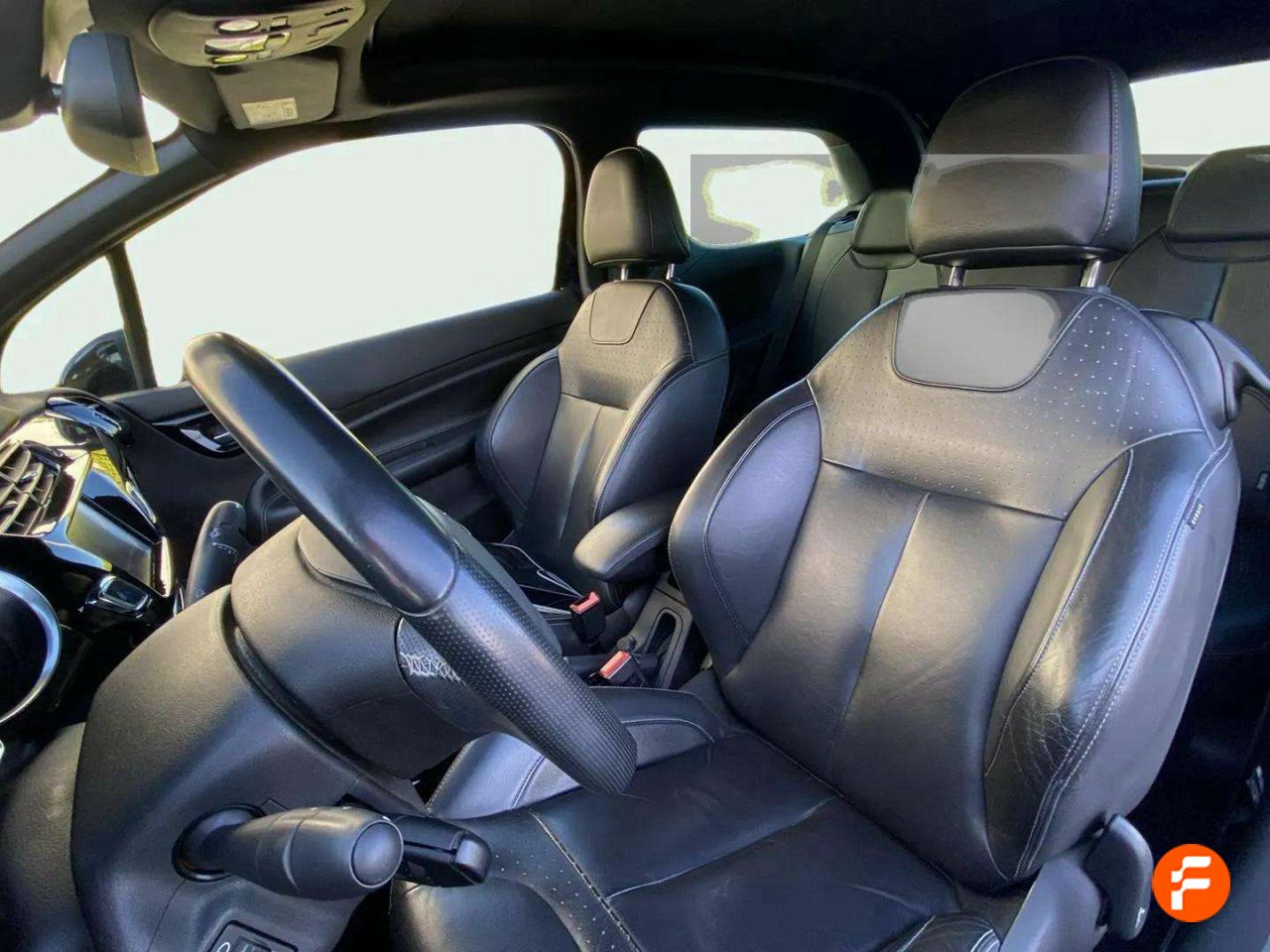 Foto DS Automobiles DS 3 19