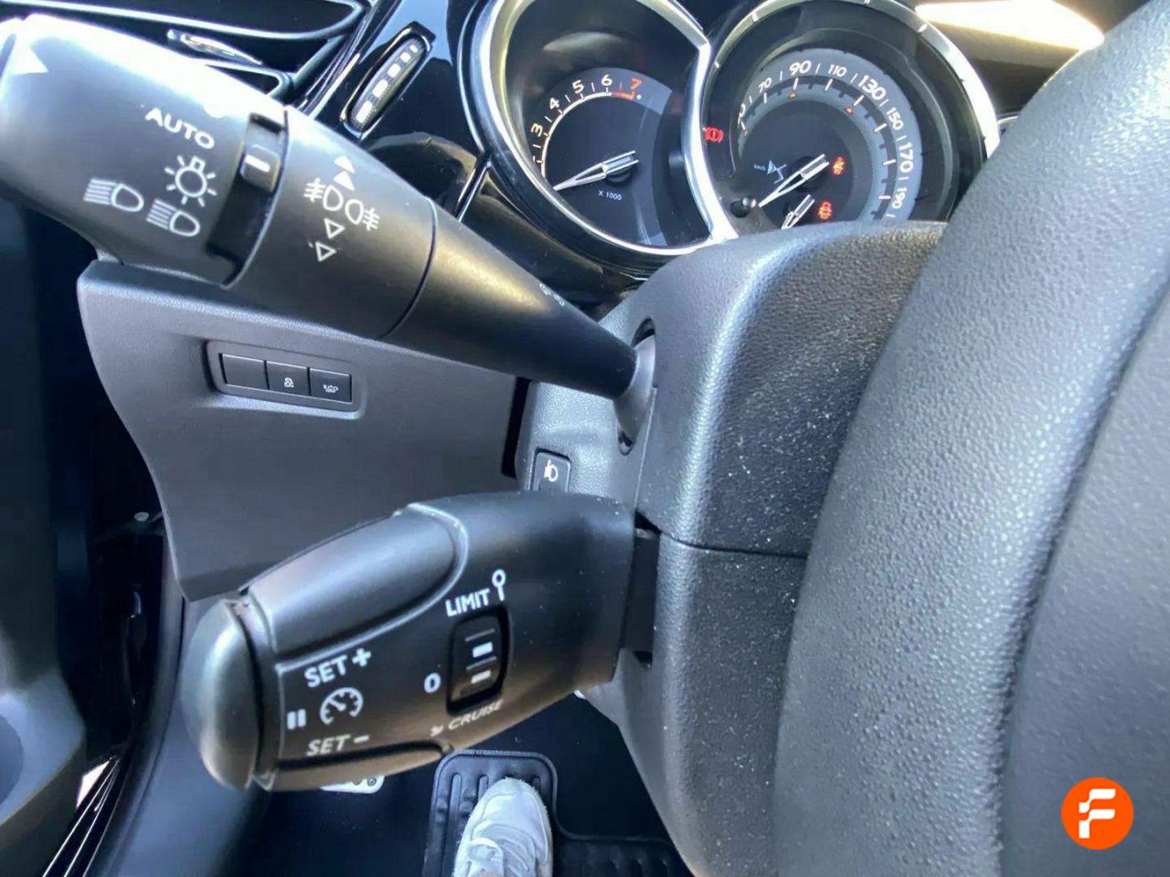Foto DS Automobiles DS 3 24