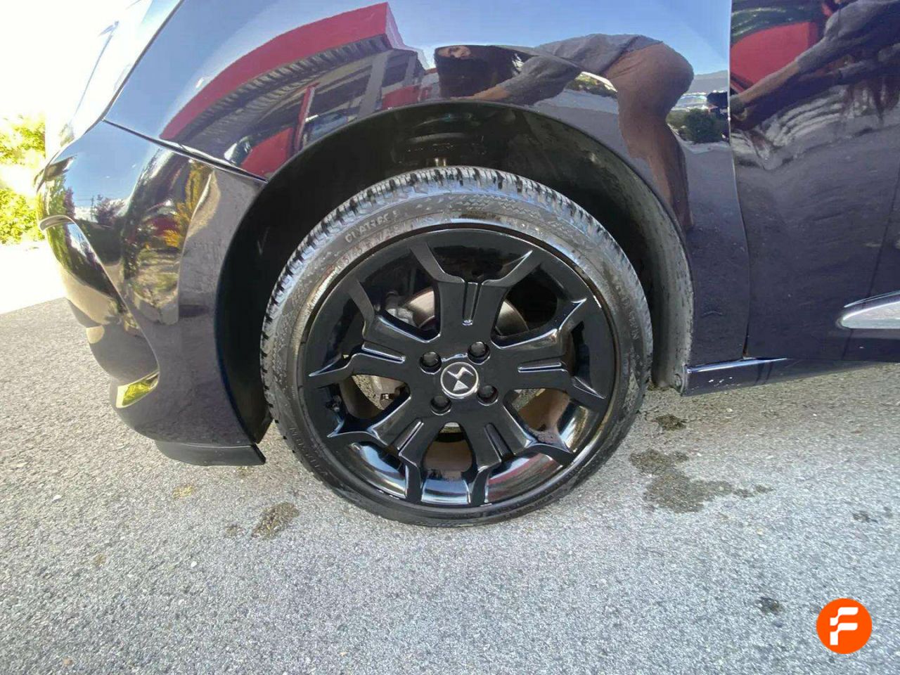 Foto DS Automobiles DS 3 28