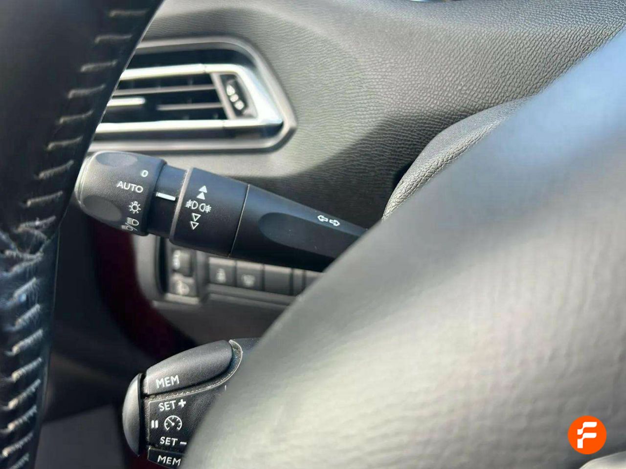 Foto Peugeot 308 11