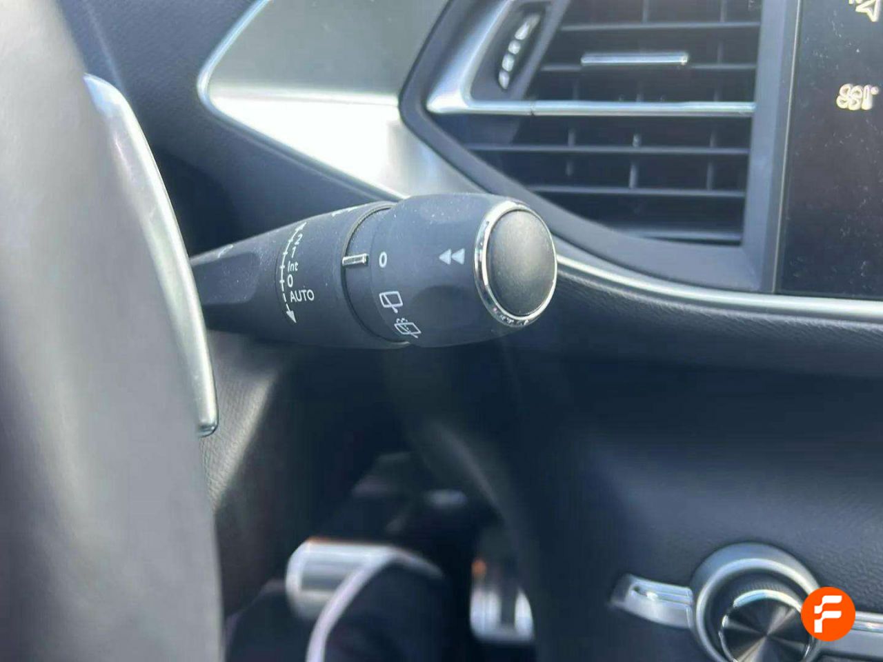 Foto Peugeot 308 19