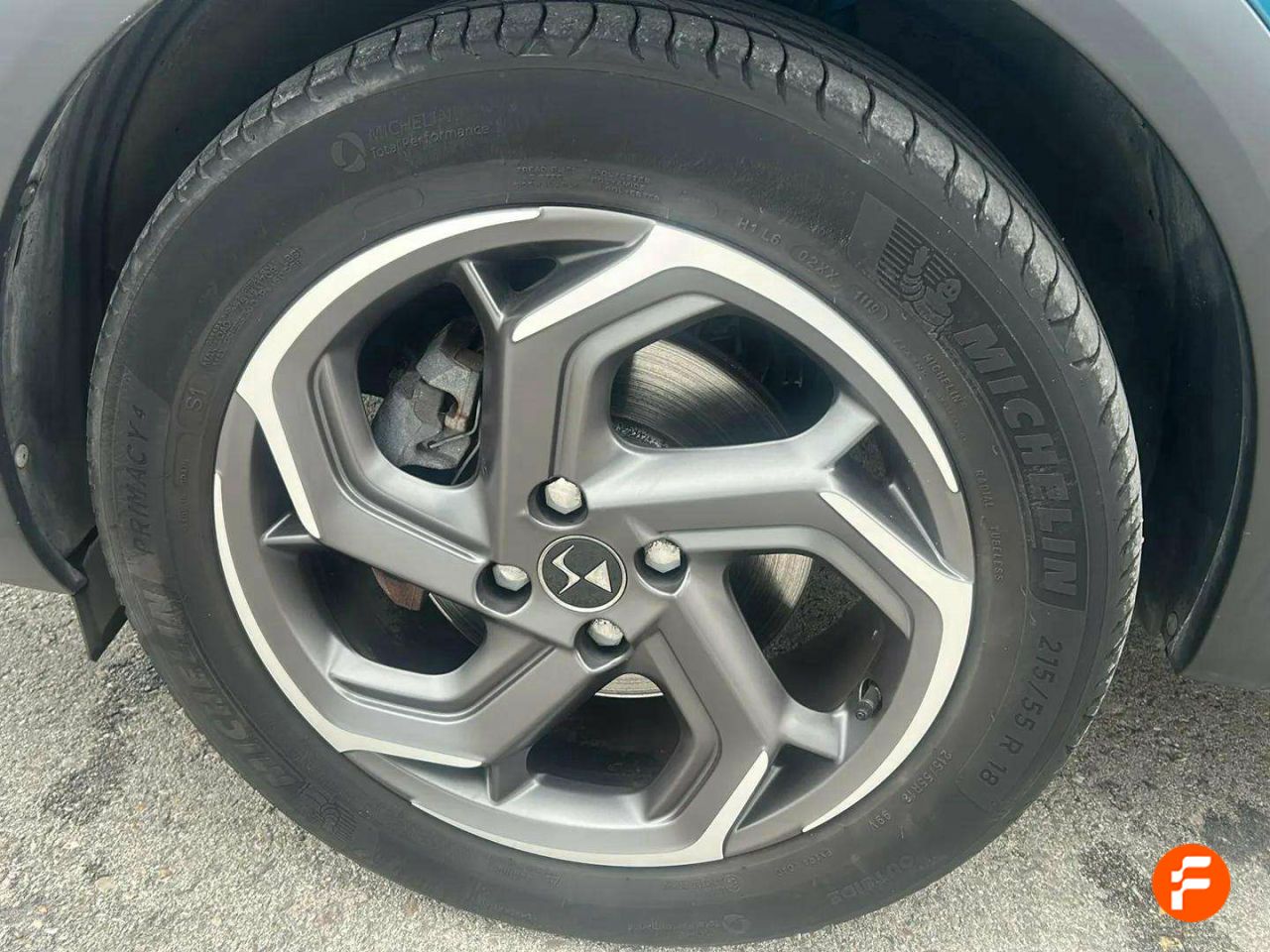 Foto DS Automobiles DS 3 32