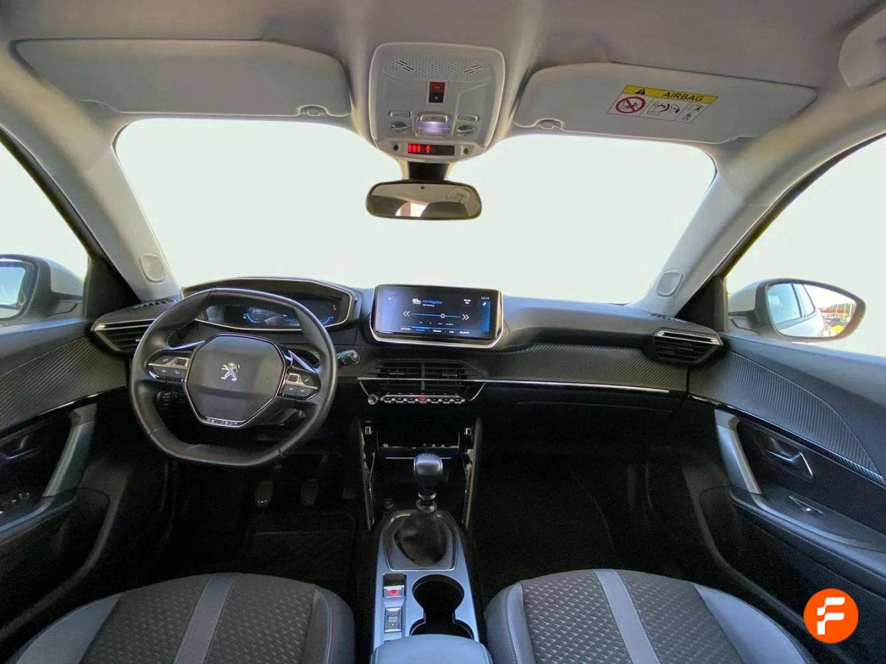 Foto Peugeot 2008 11