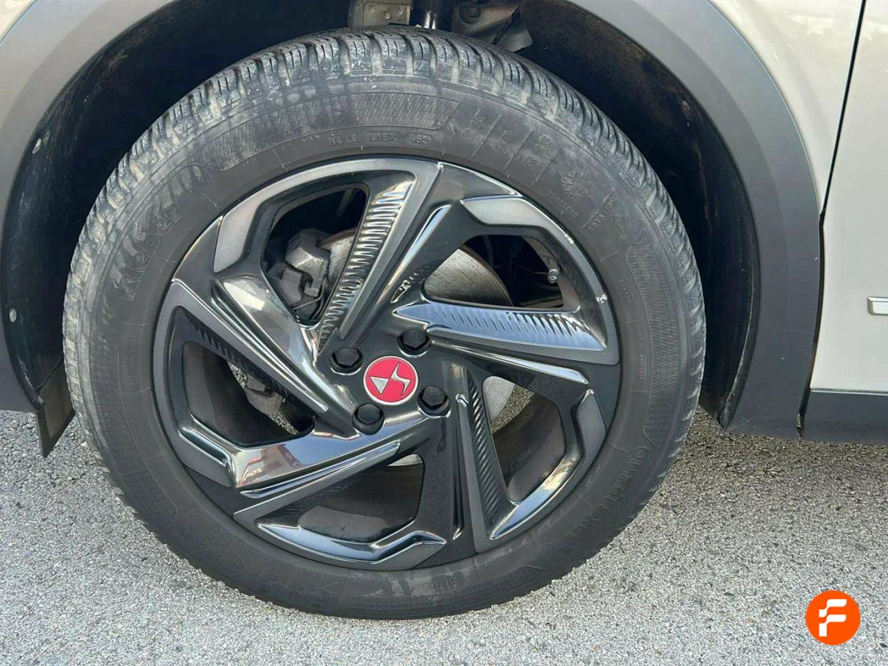 Foto DS Automobiles DS 3 29