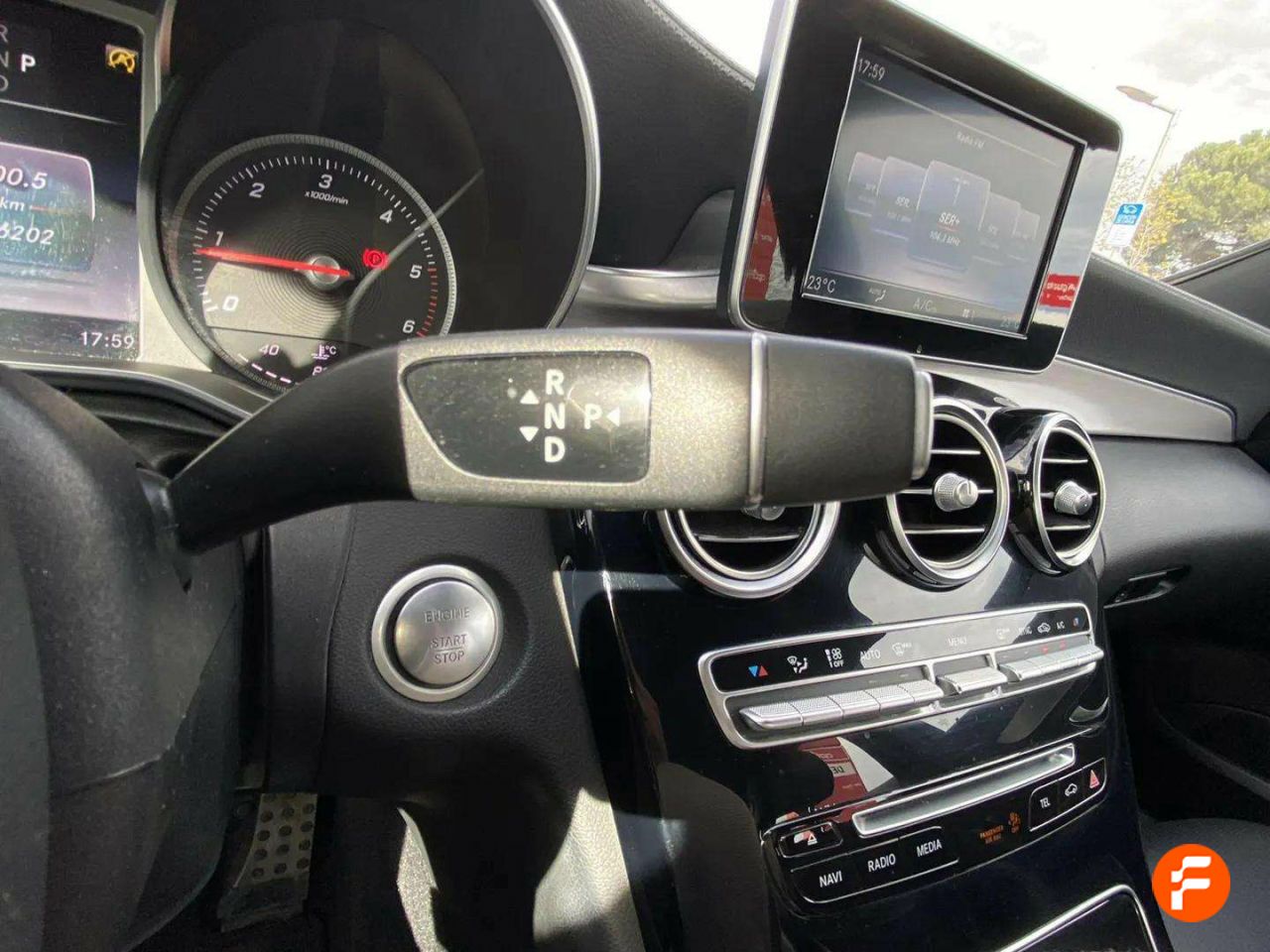 Foto Mercedes-Benz Clase C 23