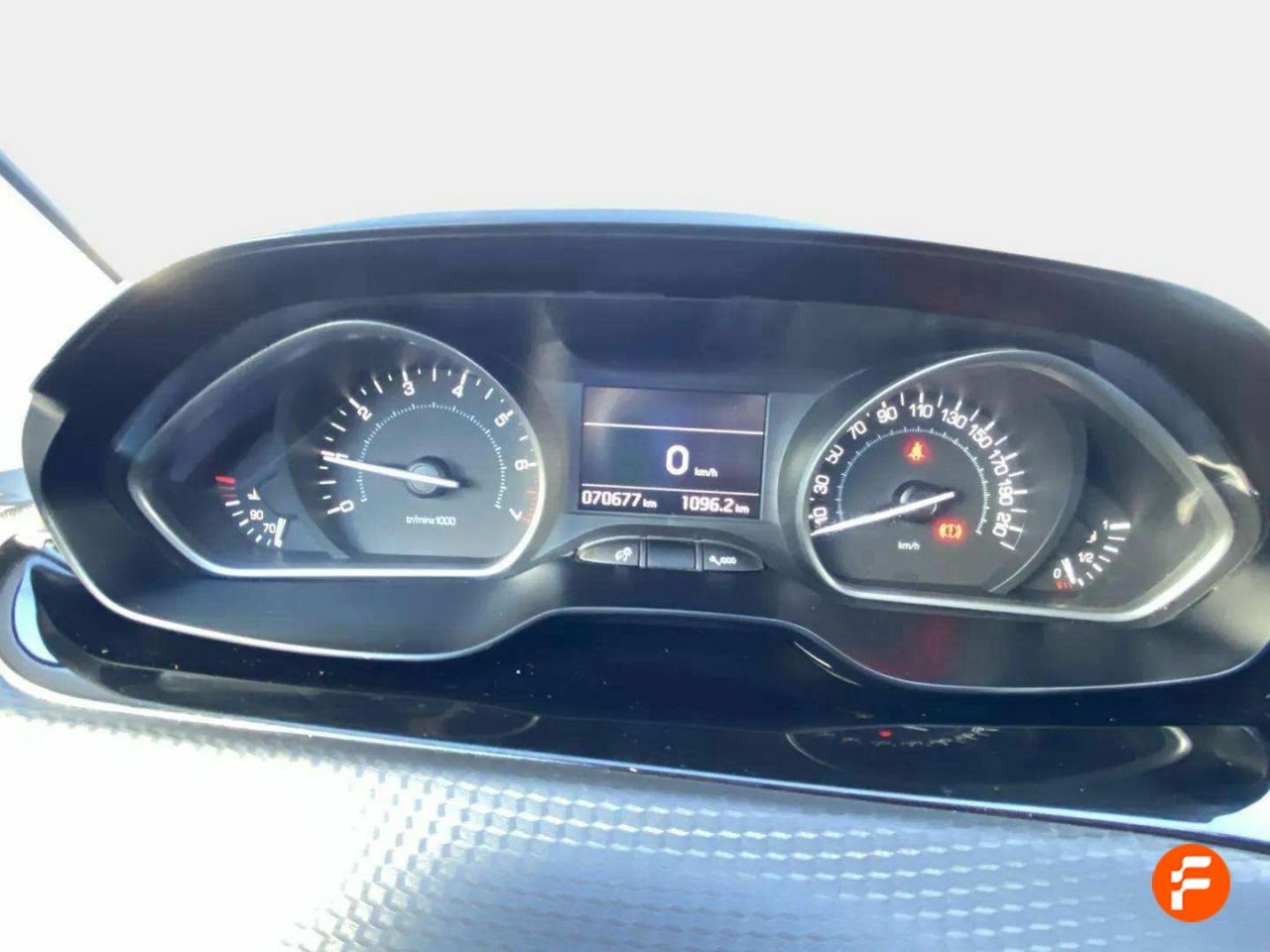 Foto Peugeot 208 14