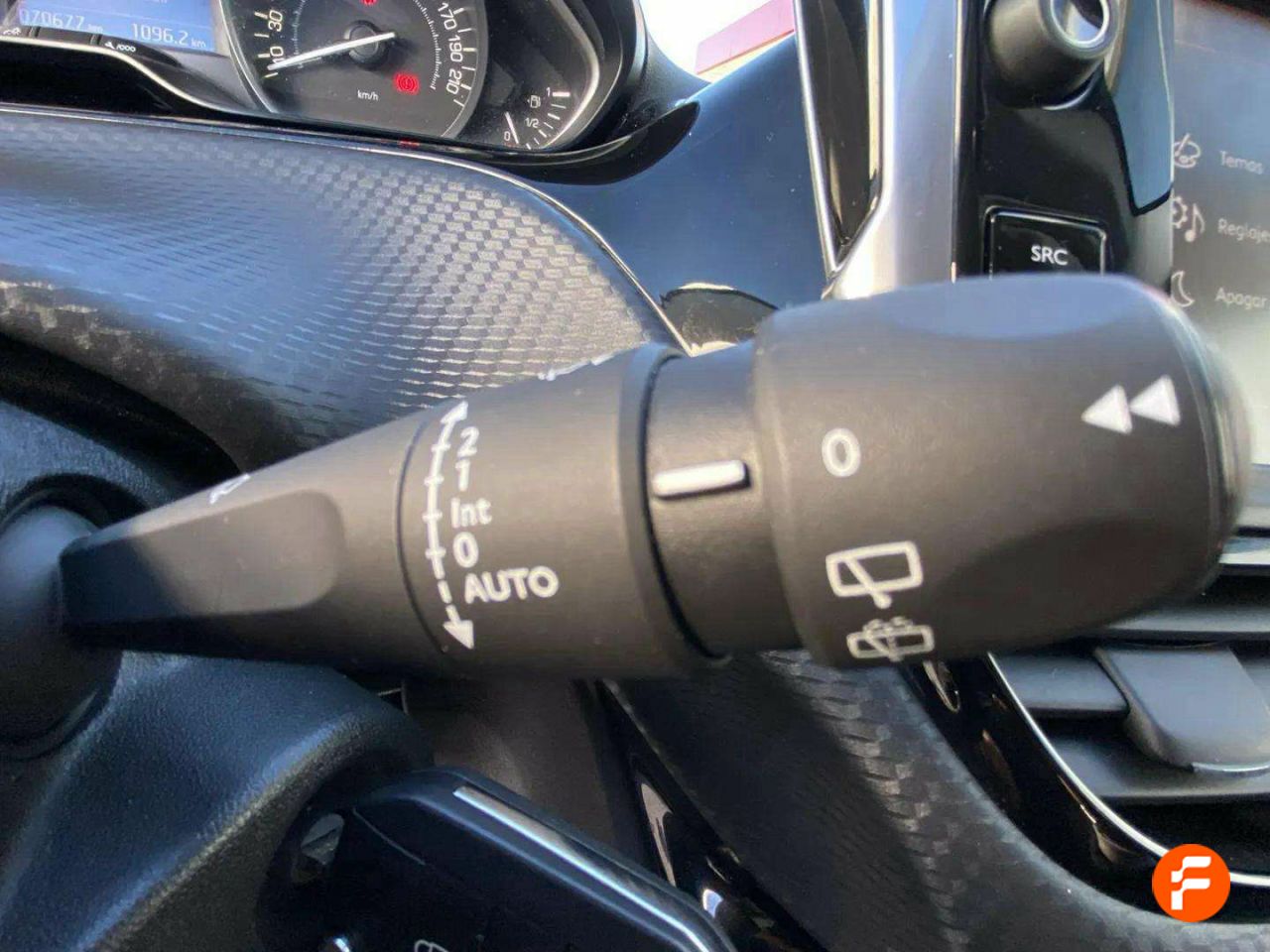 Foto Peugeot 208 17