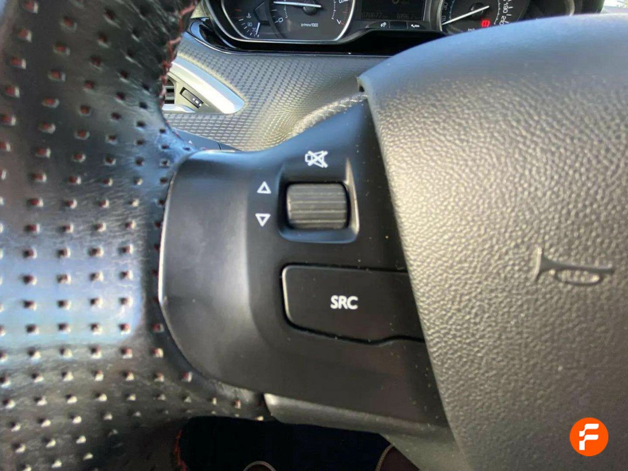 Foto Peugeot 208 19