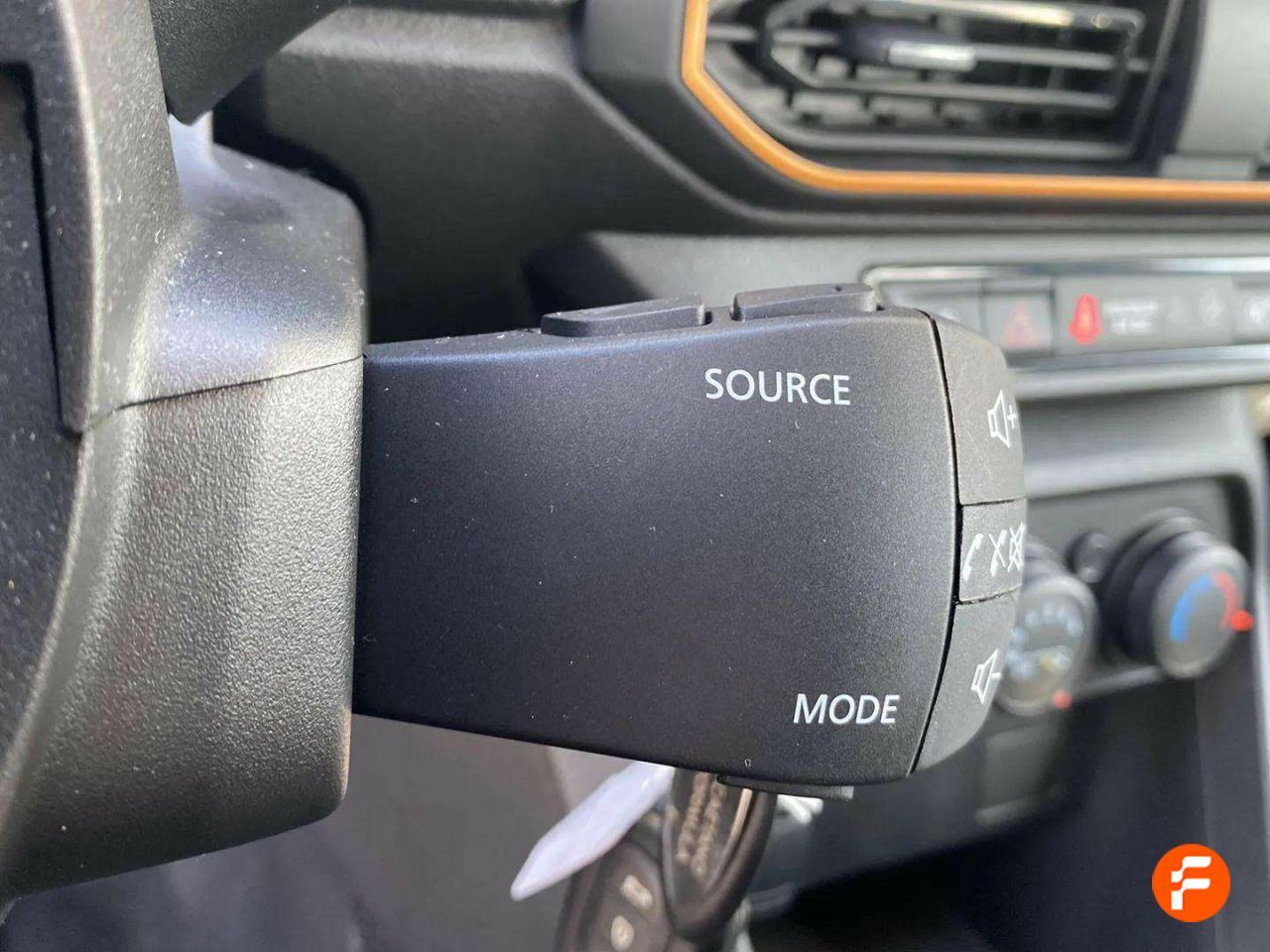 Foto Dacia Sandero 24