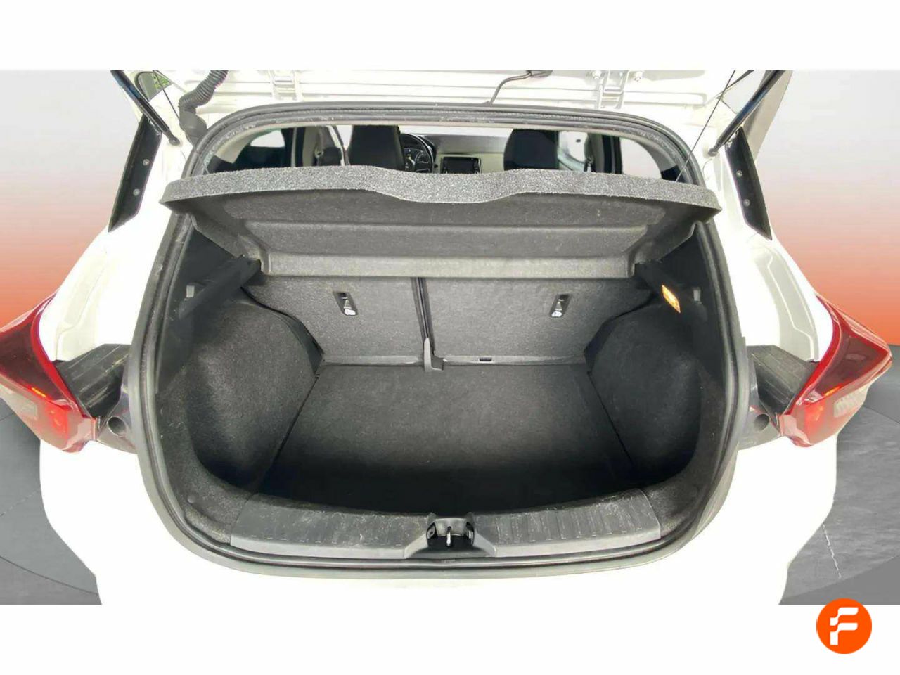 Foto Nissan Micra 10
