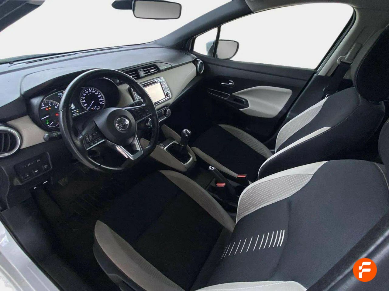 Foto Nissan Micra 19