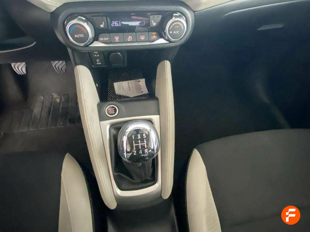 Foto Nissan Micra 27