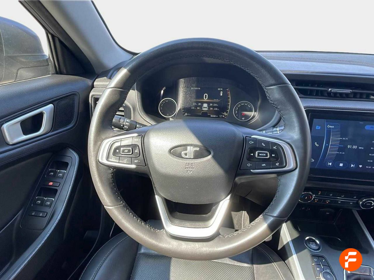 Foto DR Automobiles DR4 11