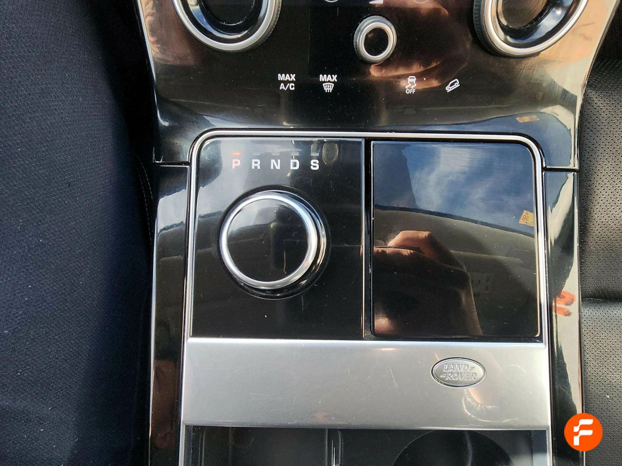Foto Land-Rover Range Rover Velar 19