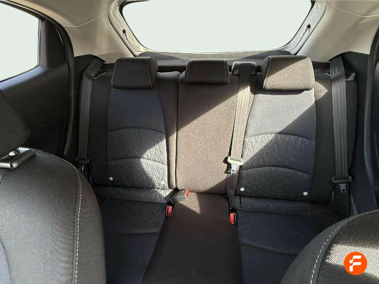 Foto Mazda Mazda2 14