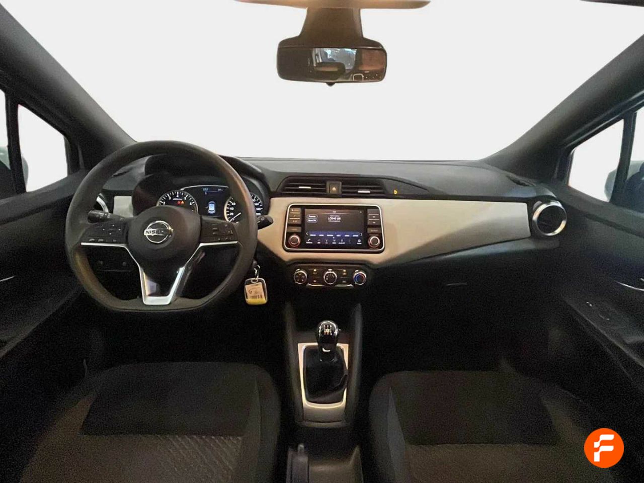 Foto Nissan Micra 10