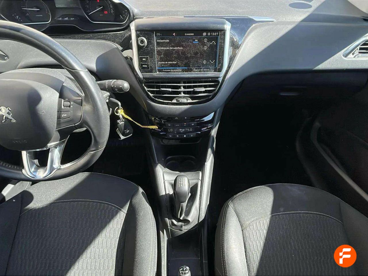 Foto Peugeot 208 11