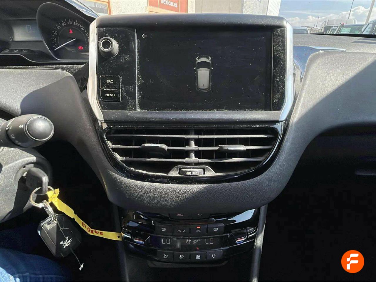 Foto Peugeot 208 16