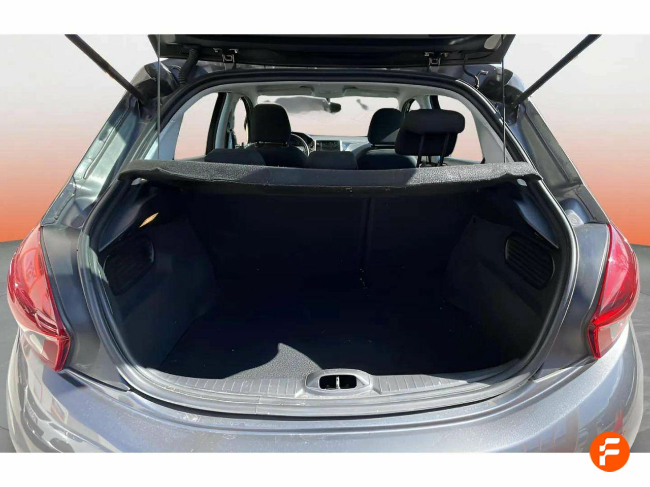 Foto Peugeot 208 18