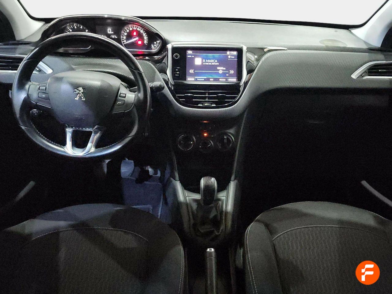 Foto Peugeot 208 11