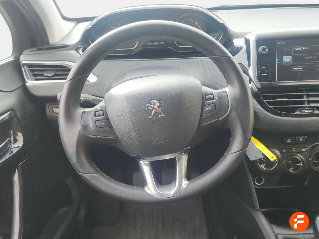 Foto Peugeot 208 12