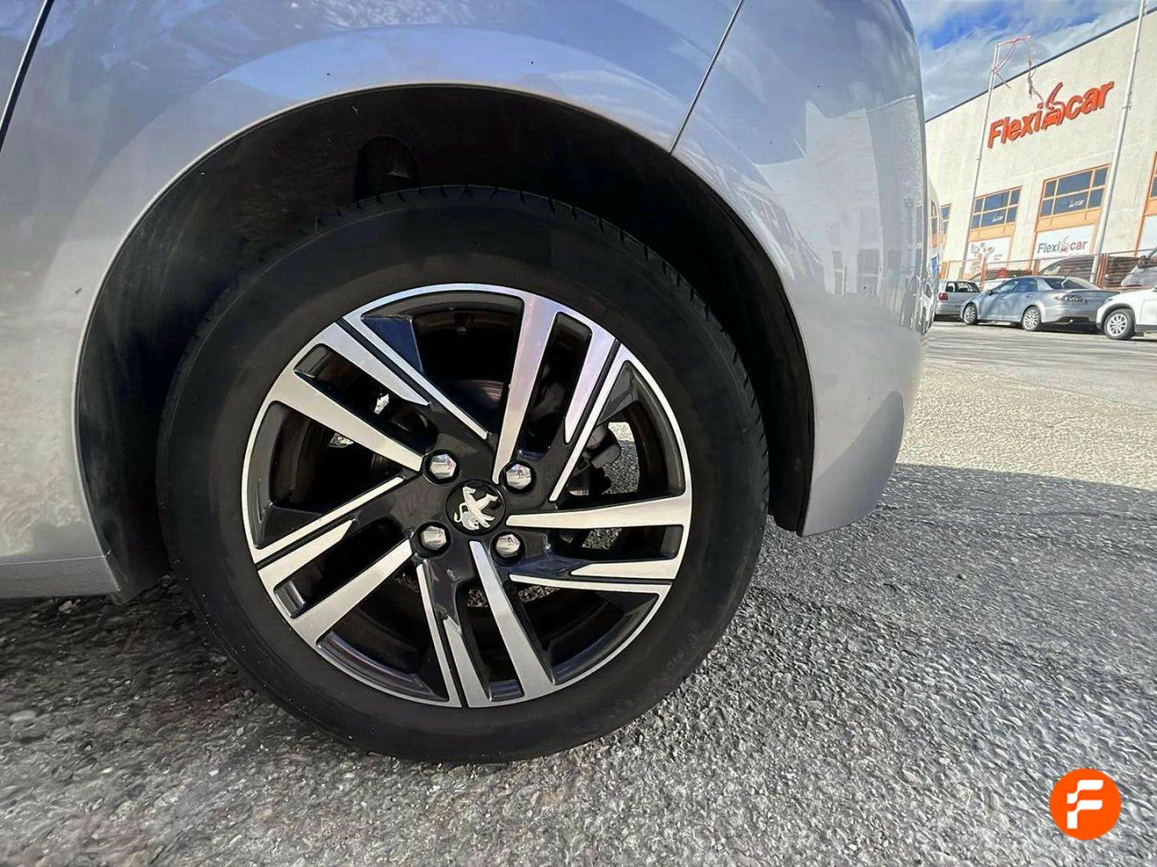 Foto Peugeot 208 19