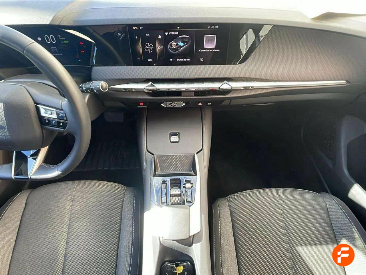 Foto DS Automobiles DS 4 10