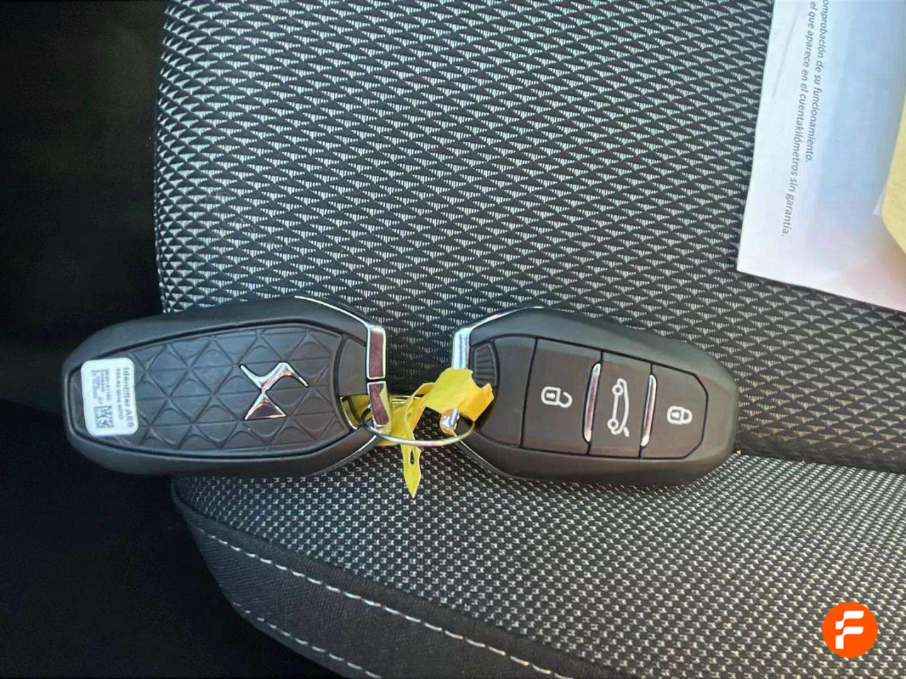 Foto DS Automobiles DS 4 19
