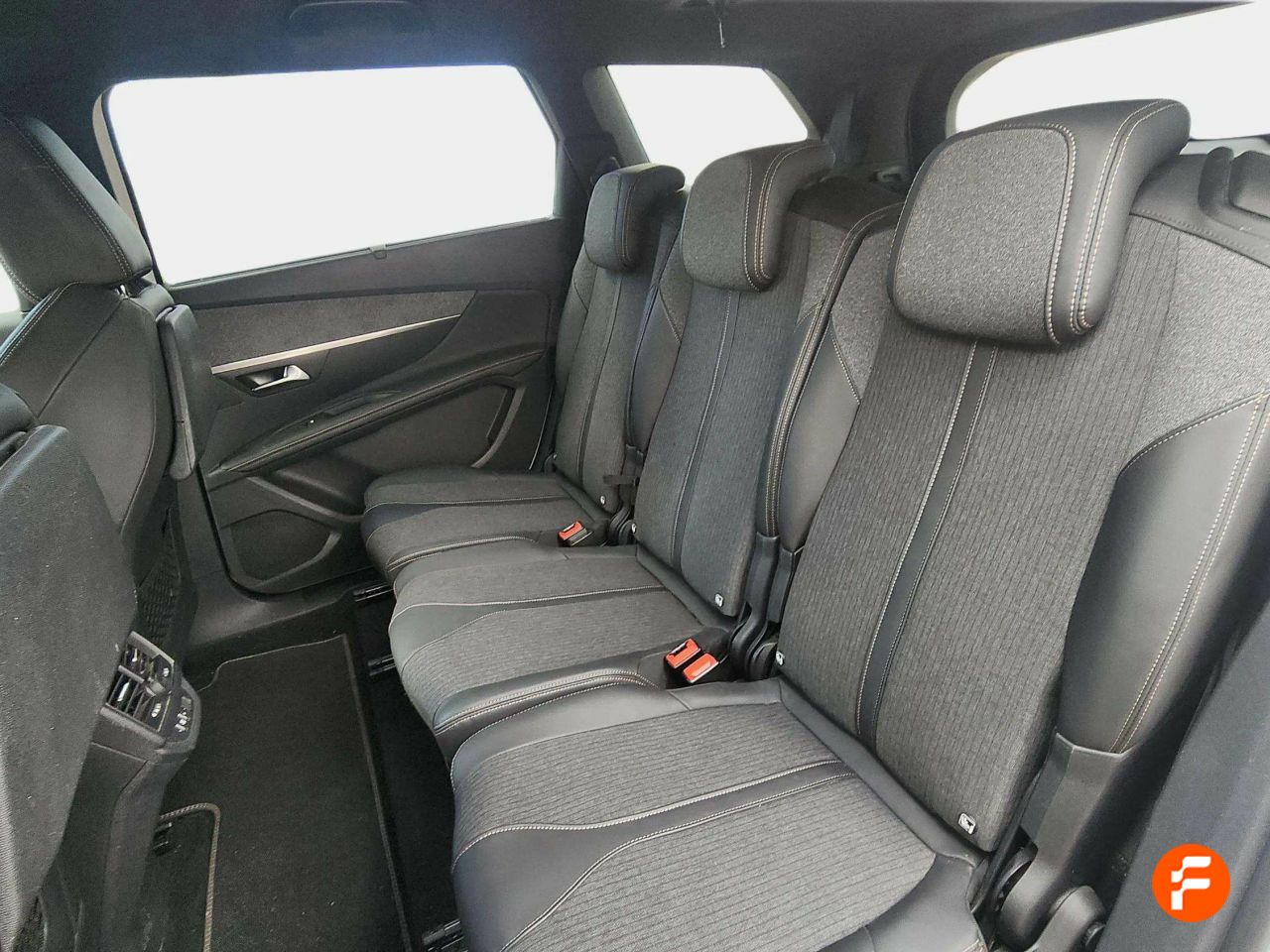 Foto Peugeot 5008 15