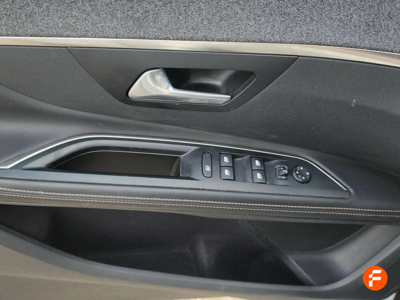 Foto Peugeot 5008 17