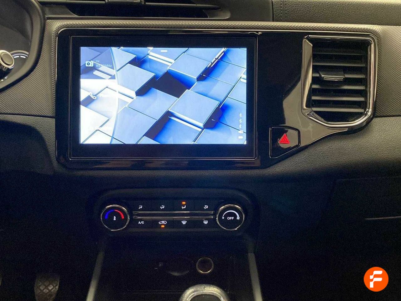 Foto DR Automobiles DR4 28