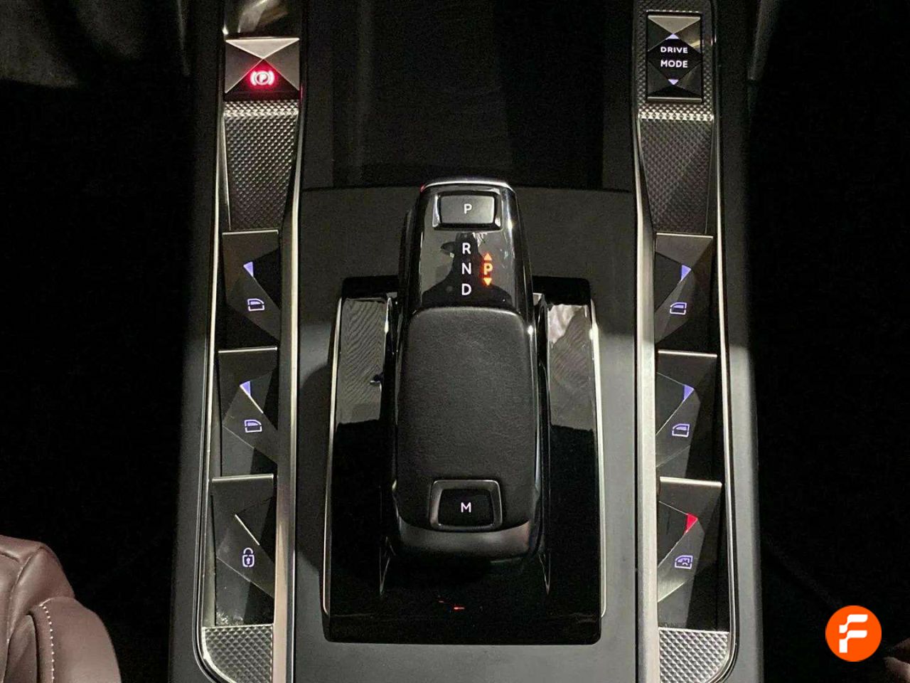 Foto DS Automobiles DS 3 37