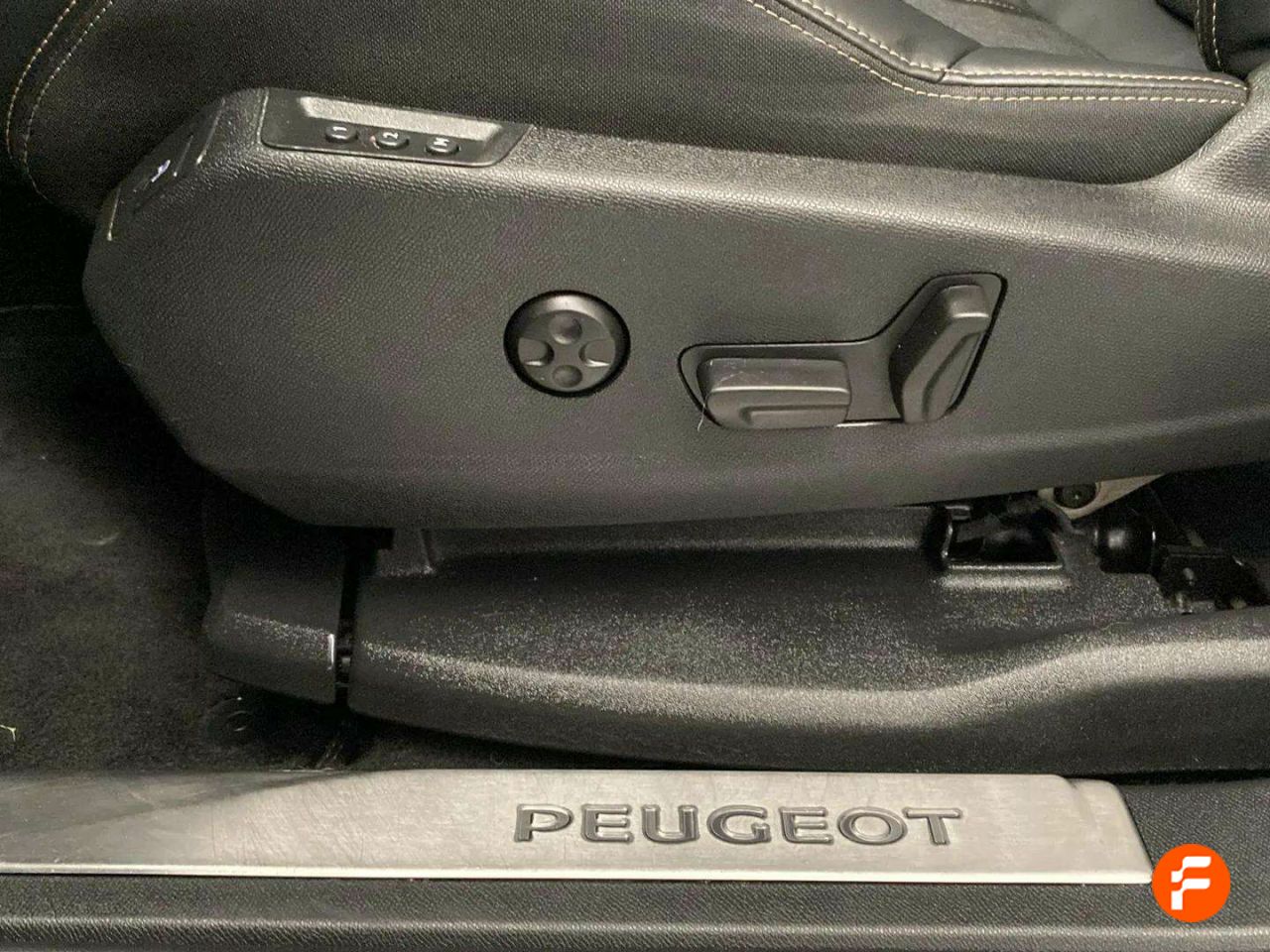 Foto Peugeot 5008 13